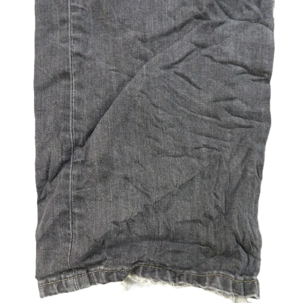 Levis heel drag